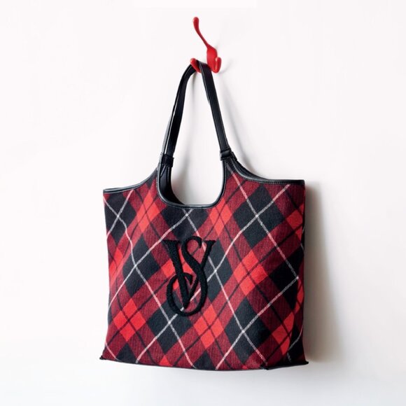NWT Limited Edition Victoria’s Secret Wool-Blend Tartan Tote Bag - Picture 1 of 7
